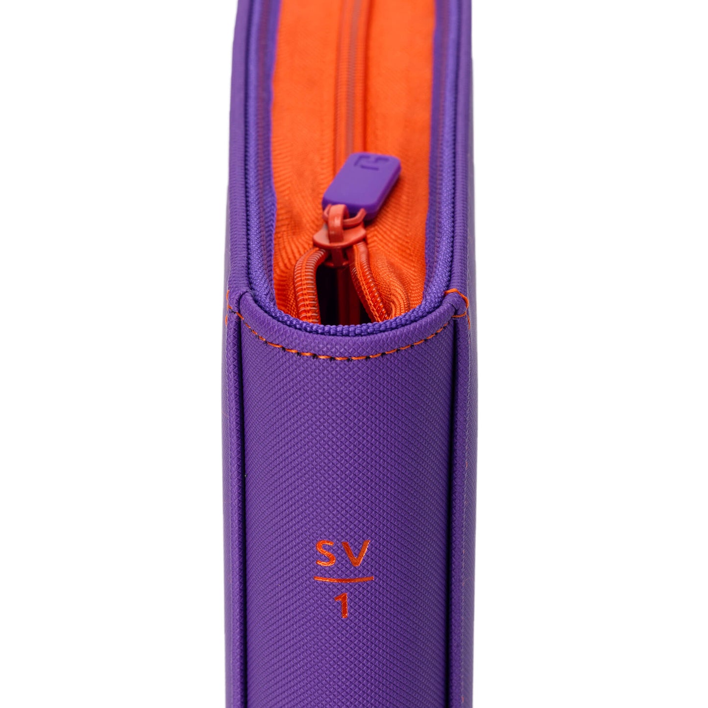 9-Pocket Exo-Tec® Zip Binder SV1